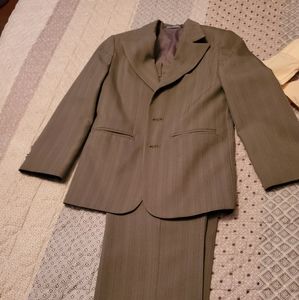 Boys Suit w shirt &tie ( tan w pin stripe)